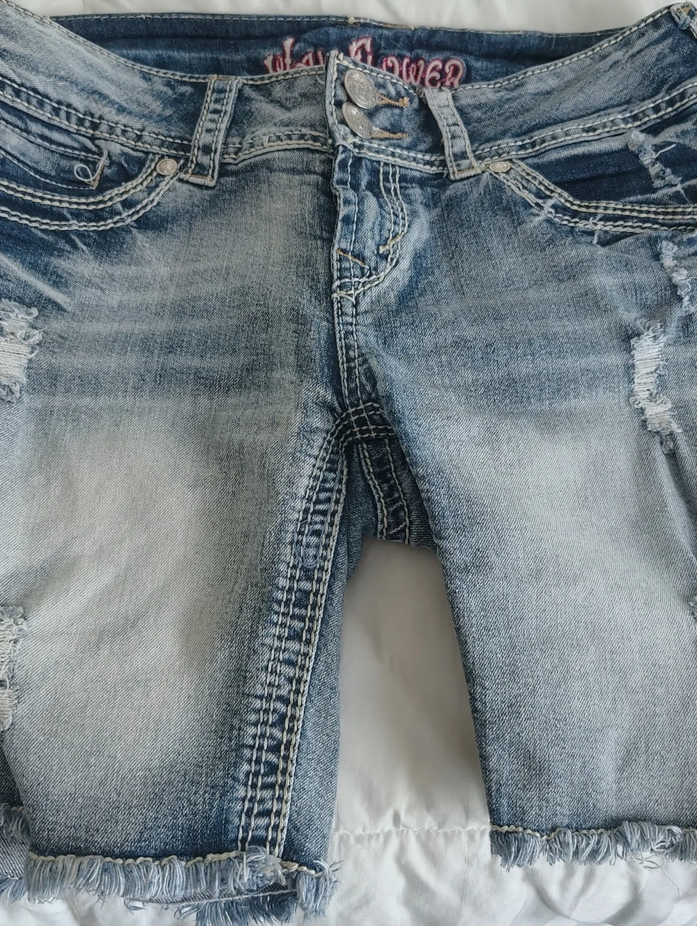 Wallflower Faded Light Blue Distressed Boyfriend Shorts, Size5 - Picture 3 of 6